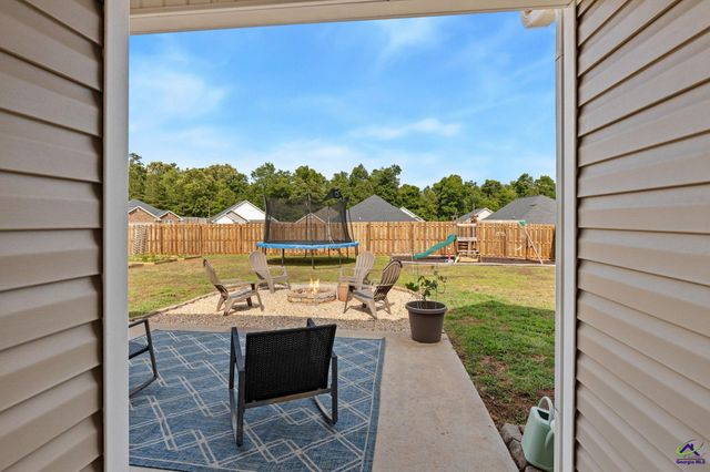 146 Hawks Ridge Trace, Byron, GA 31008