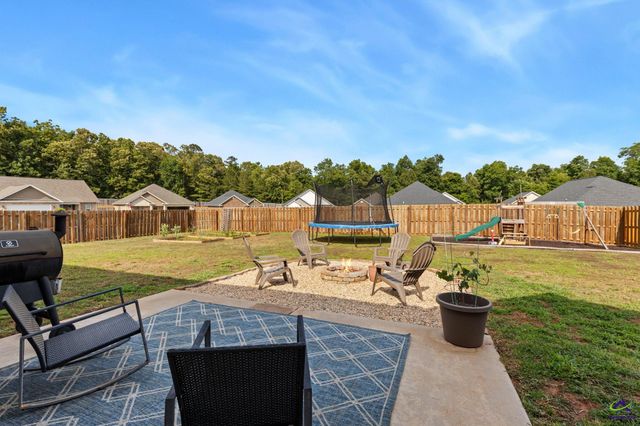 146 Hawks Ridge Trace, Byron, GA 31008