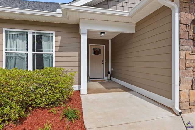 146 Hawks Ridge Trace, Byron, GA 31008