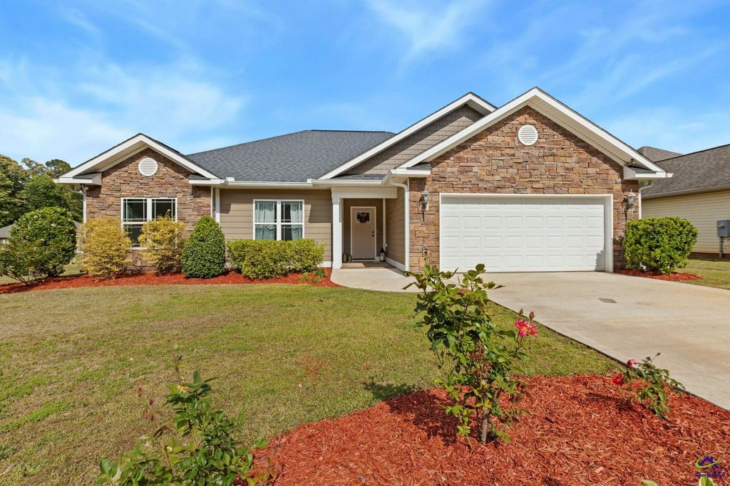 146 Hawks Ridge Trace, Byron, GA 31008