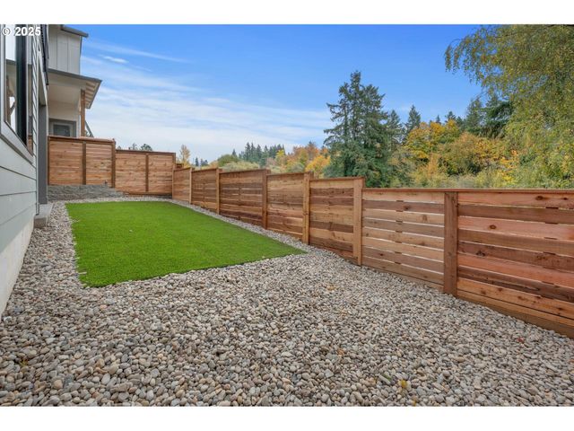 7733 Sw 42nd Ave, Portland, OR 97219