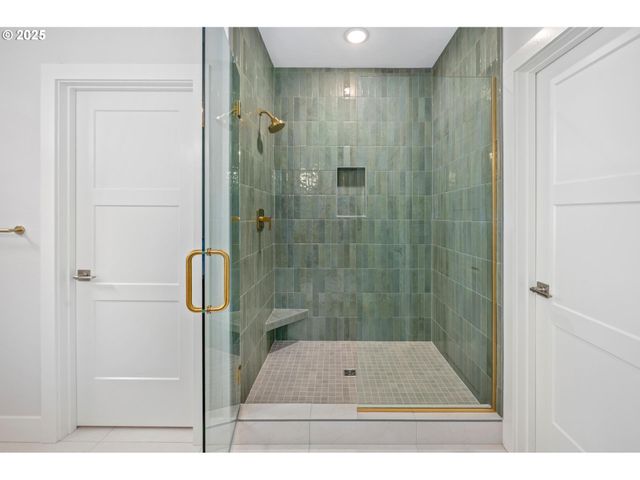 7733 Sw 42nd Ave, Portland, OR 97219