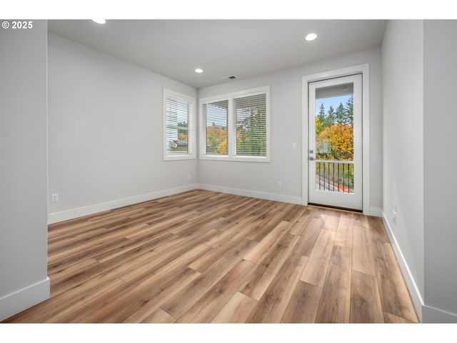 7733 Sw 42nd Ave, Portland, OR 97219