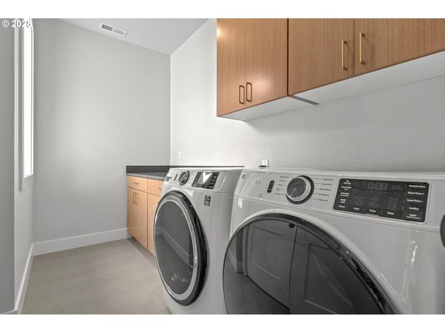 7733 Sw 42nd Ave, Portland, OR 97219