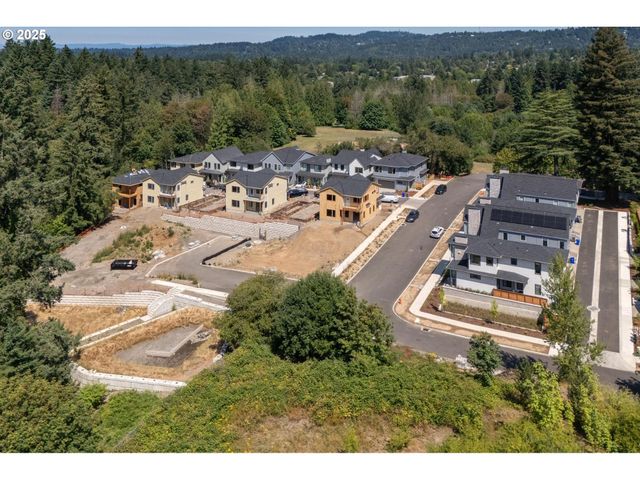 7733 Sw 42nd Ave, Portland, OR 97219