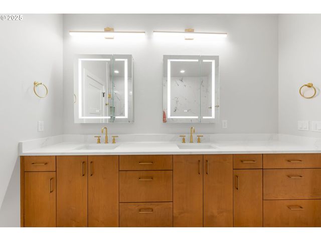 7733 Sw 42nd Ave, Portland, OR 97219