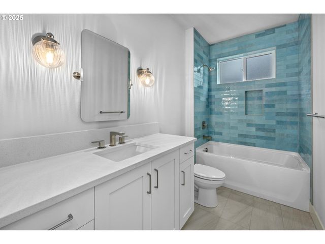 7733 Sw 42nd Ave, Portland, OR 97219