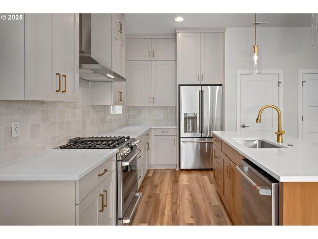 7733 Sw 42nd Ave, Portland, OR 97219