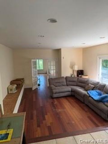 1117 Cedar Ridge Road, Oyster Bay, NY 11771