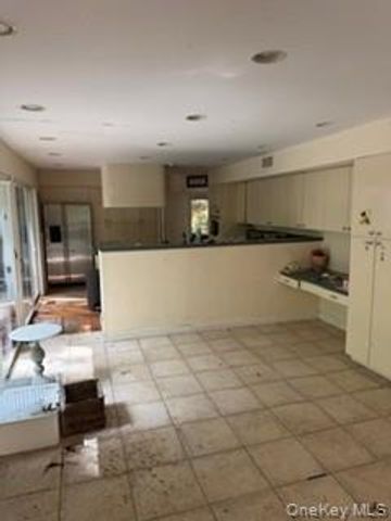 1117 Cedar Ridge Road, Oyster Bay, NY 11771
