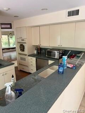 1117 Cedar Ridge Road, Oyster Bay, NY 11771