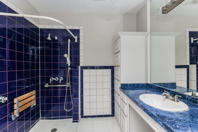 5801 Wedgwood Drive, Fort Worth, TX 76133