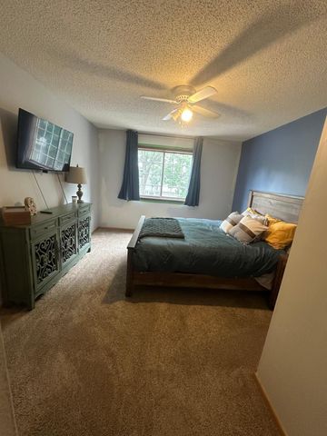 11036 Hanson Boulevard NW 20, Coon Rapids, MN 55433