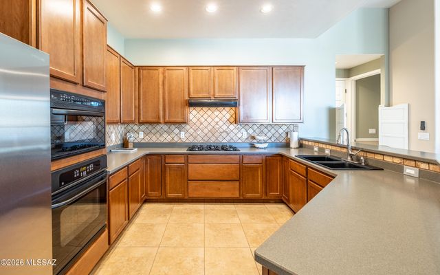 13423 N Regulation Drive, Oro Valley, AZ 85755