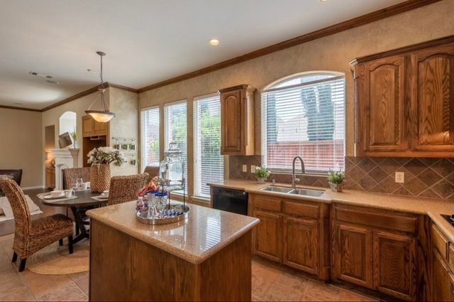 33 Misty Pond Drive, Frisco, TX 75034