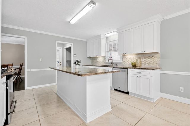 291 Shore Drive, Suwanee, GA 30024