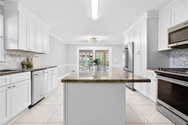 291 Shore Drive, Suwanee, GA 30024