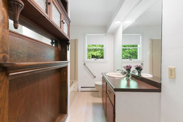 366 Hague Road, Dummerston, VT 05301