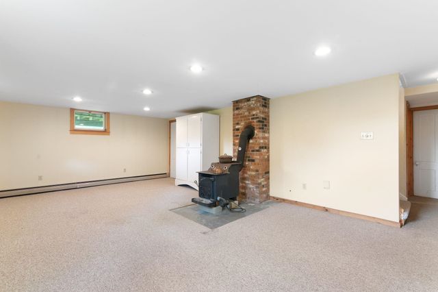 366 Hague Road, Dummerston, VT 05301