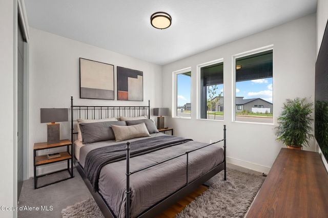 6482 W CONSTANTINE LN, Rathdrum, ID 83858