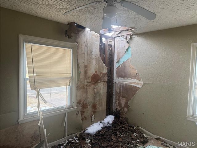 256 Shepley Drive, St Louis, MO 63137