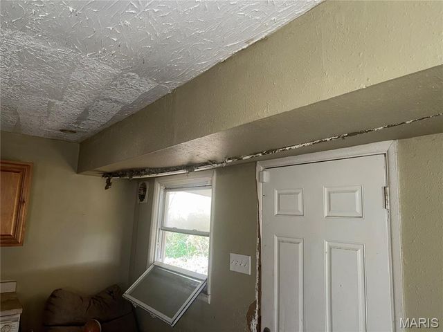 256 Shepley Drive, St Louis, MO 63137