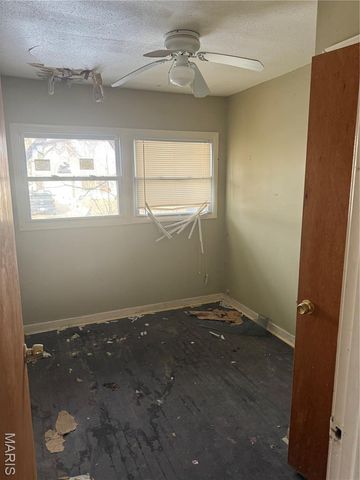 256 Shepley Drive, St Louis, MO 63137