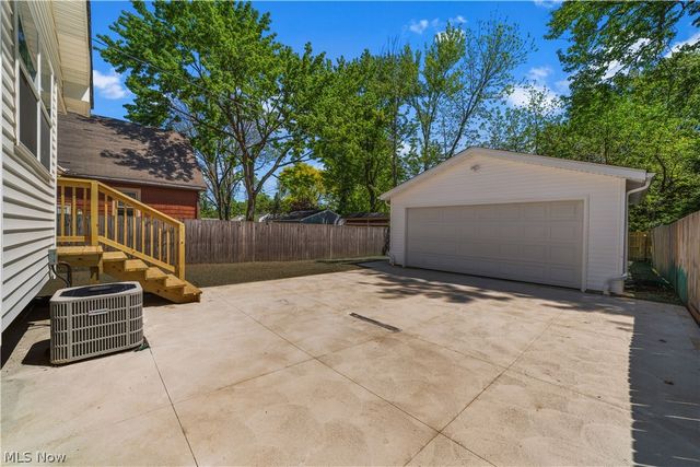 1141 Winston Road, South Euclid, OH 44121