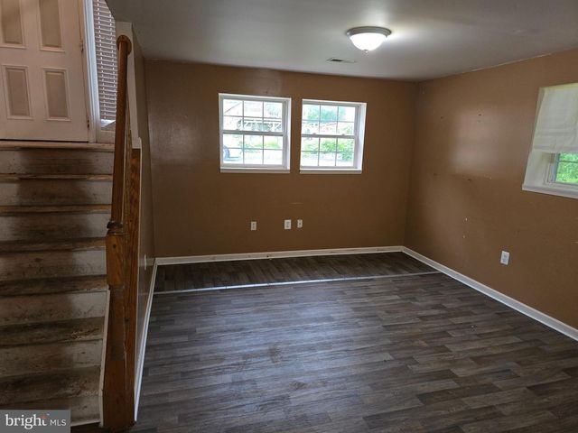 8613-A QUENTIN AVE, Parkville, MD 21234