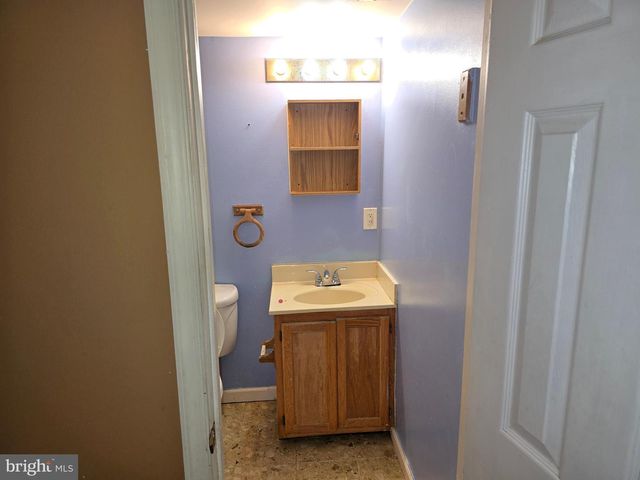8613-A QUENTIN AVE, Parkville, MD 21234