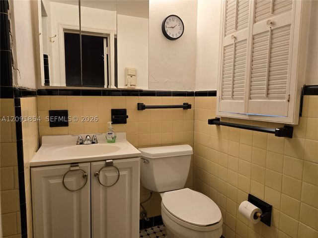 9940 Collins Ave 3, Bal Harbour, FL 33154