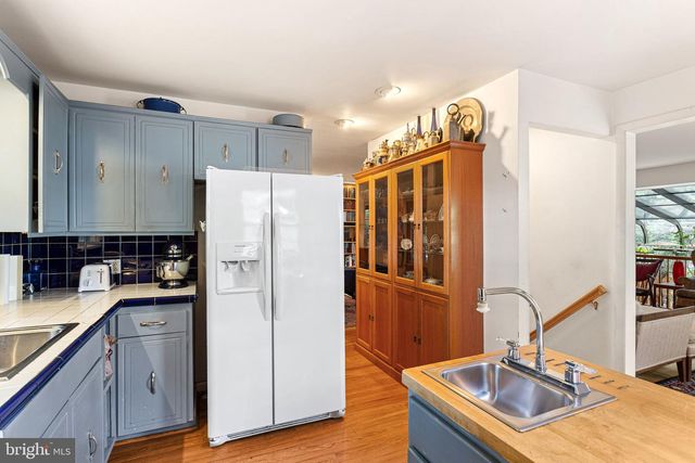 833 LONGWOOD DR, Haddonfield, NJ 08033
