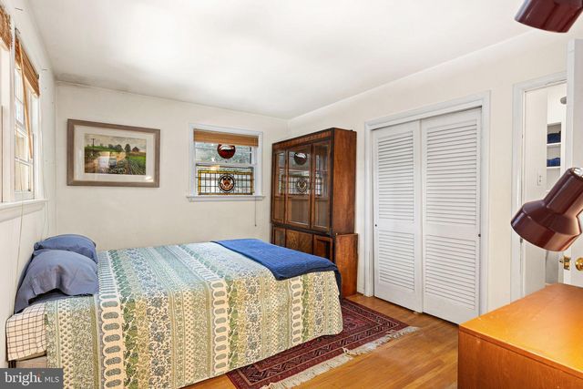833 LONGWOOD DR, Haddonfield, NJ 08033