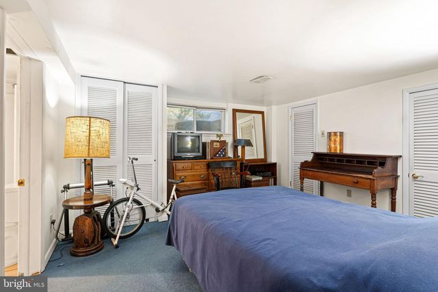 833 LONGWOOD DR, Haddonfield, NJ 08033