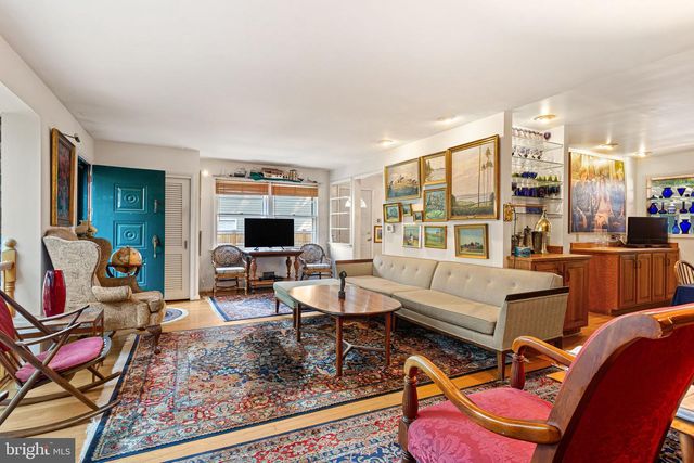 833 LONGWOOD DR, Haddonfield, NJ 08033