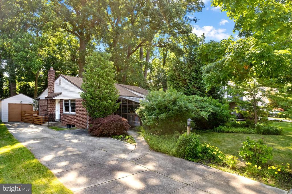 833 LONGWOOD DR, Haddonfield, NJ 08033