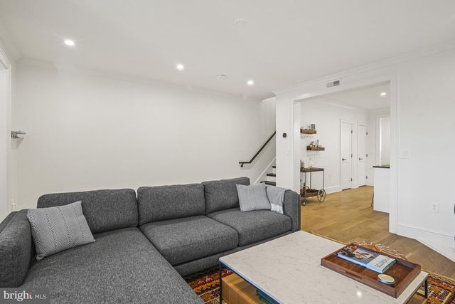 1920 35TH ST NW, Washington, DC 20007