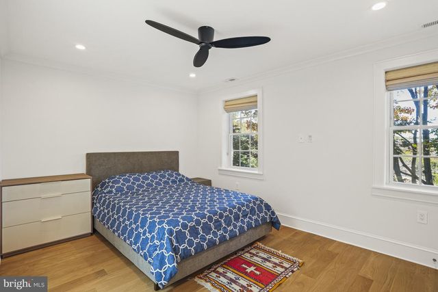 1920 35TH ST NW, Washington, DC 20007