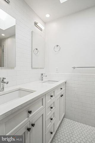 1920 35TH ST NW, Washington, DC 20007