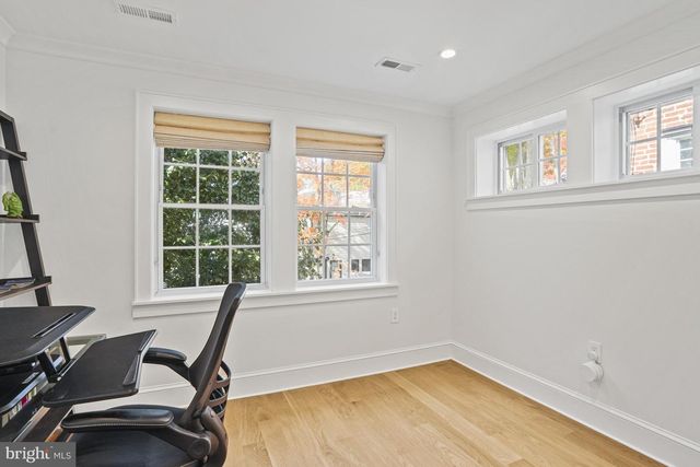 1920 35TH ST NW, Washington, DC 20007