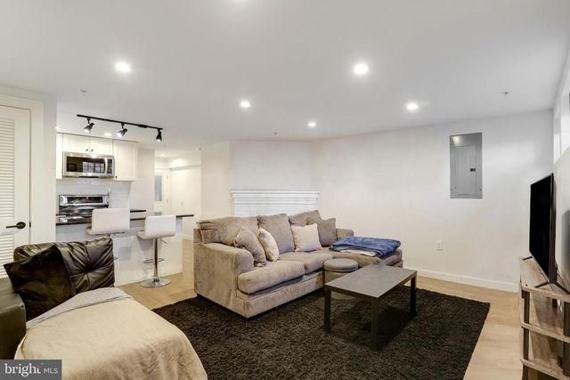 1920 35TH ST NW, Washington, DC 20007