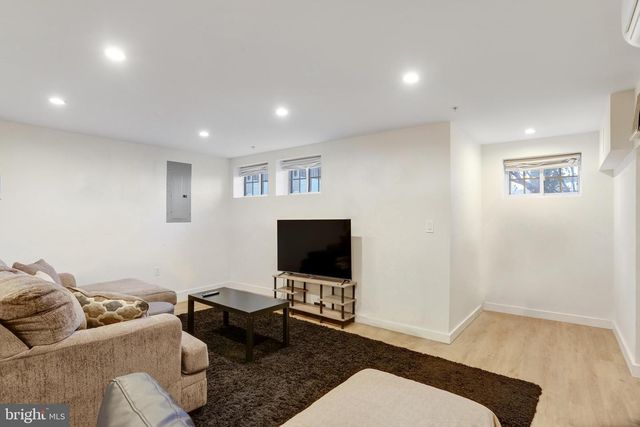 1920 35TH ST NW, Washington, DC 20007