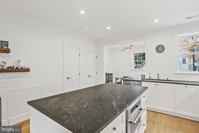 1920 35TH ST NW, Washington, DC 20007