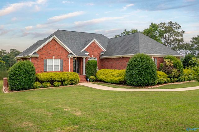 101 Jessica Lane, Gadsden, AL 35903