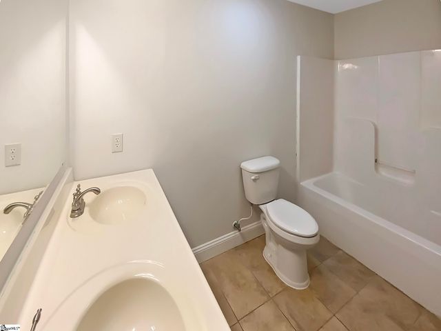 1 Oakleaf Drive, Taylors, SC 29687