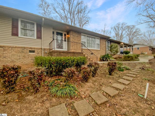 1 Oakleaf Drive, Taylors, SC 29687