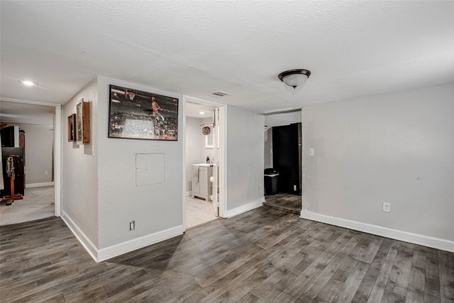 409 E Godley Avenue, Godley, TX 76044