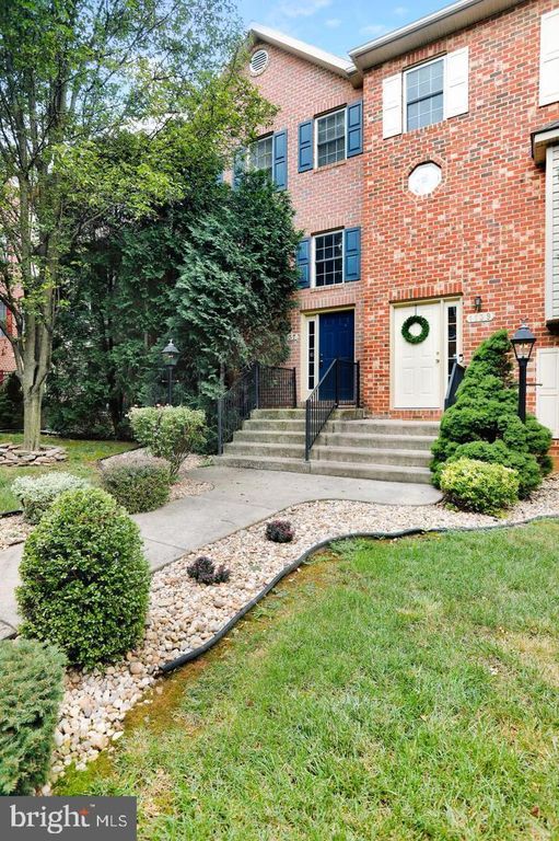 1137 LINDSAY LN, Hagerstown, MD 21742