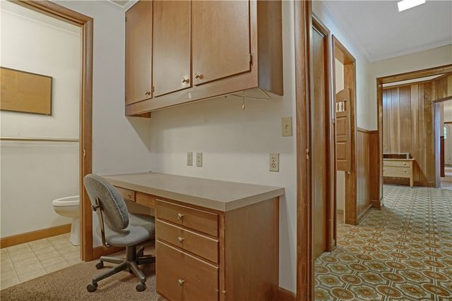 612 S Commerce Avenue, Russellville, AR 72801