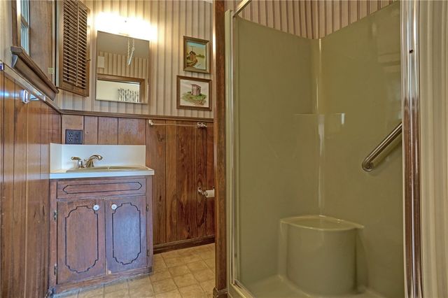 612 S Commerce Avenue, Russellville, AR 72801